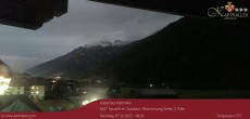 Archiv Foto Webcam Blick Neustift und Serles / Stubaital 03:00