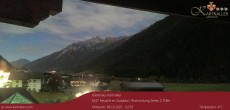 Archiv Foto Webcam Blick Neustift und Serles / Stubaital 01:00