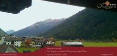 Archived image Webcam View to Neustift and Serles 09:00