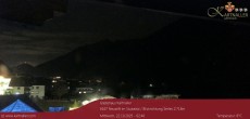 Archiv Foto Webcam Blick Neustift und Serles / Stubaital 01:00