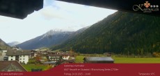 Archiv Foto Webcam Blick Neustift und Serles / Stubaital 13:00