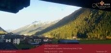 Archiv Foto Webcam Blick Neustift und Serles / Stubaital 15:00