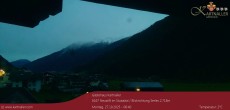 Archived image Webcam View to Neustift and Serles 05:00