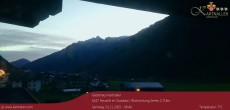 Archiv Foto Webcam Blick Neustift und Serles / Stubaital 05:00