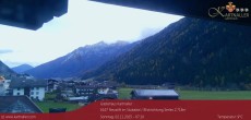 Archiv Foto Webcam Blick Neustift und Serles / Stubaital 06:00