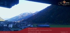 Archiv Foto Webcam Blick Neustift und Serles / Stubaital 09:00