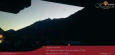 Archived image Webcam View to Neustift and Serles 05:00