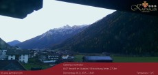 Archived image Webcam View to Neustift and Serles 15:00