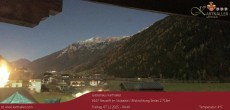 Archiv Foto Webcam Blick Neustift und Serles / Stubaital 03:00