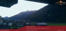 Archiv Foto Webcam Blick Neustift und Serles / Stubaital 06:00