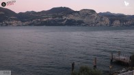 Archived image Webcam Lake Garda - Brenzone 05:00
