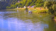 Archived image Webcam Kelheim Danube – View Motor Ship Renate 08:00