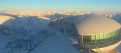 Archived image Webcam Tirol&#39;s highest Coffee House 15:00