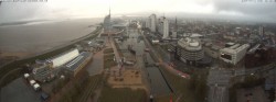 Archiv Foto Webcam Bremerhaven: Alter und Neuer Hafen 05:00