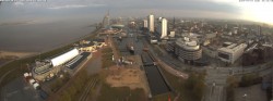 Archived image Webcam Bremerhaven: Old and New Harbour 06:00
