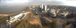 Archived image Webcam Bremerhaven: Old and New Harbour 07:00