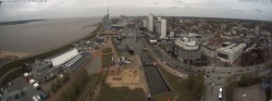 Archived image Webcam Bremerhaven: Old and New Harbour 13:00