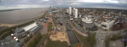 Archiv Foto Webcam Bremerhaven: Alter und Neuer Hafen 11:00