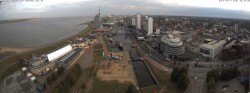 Archiv Foto Webcam Bremerhaven: Alter und Neuer Hafen 05:00