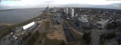 Archiv Foto Webcam Bremerhaven: Alter und Neuer Hafen 06:00