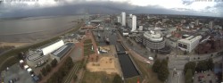 Archiv Foto Webcam Bremerhaven: Alter und Neuer Hafen 11:00