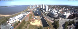 Archiv Foto Webcam Bremerhaven: Alter und Neuer Hafen 09:00