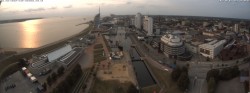 Archiv Foto Webcam Bremerhaven: Alter und Neuer Hafen 17:00