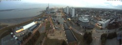 Archiv Foto Webcam Bremerhaven: Alter und Neuer Hafen 03:00