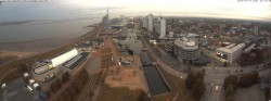 Archived image Webcam Bremerhaven: Old and New Harbour 03:00