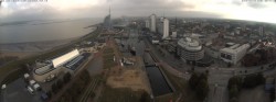 Archived image Webcam Bremerhaven: Old and New Harbour 05:00