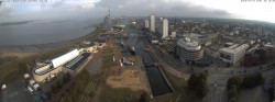 Archived image Webcam Bremerhaven: Old and New Harbour 06:00