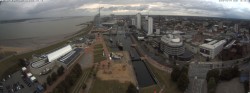 Archived image Webcam Bremerhaven: Old and New Harbour 17:00