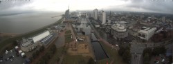 Archiv Foto Webcam Bremerhaven: Alter und Neuer Hafen 13:00