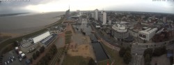 Archiv Foto Webcam Bremerhaven: Alter und Neuer Hafen 17:00