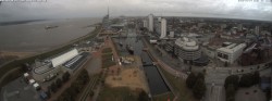 Archiv Foto Webcam Bremerhaven: Alter und Neuer Hafen 06:00