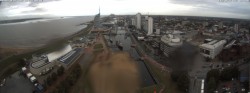 Archiv Foto Webcam Bremerhaven: Alter und Neuer Hafen 09:00