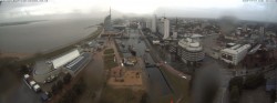 Archiv Foto Webcam Bremerhaven: Alter und Neuer Hafen 05:00
