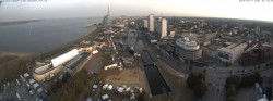 Archived image Webcam Bremerhaven: Old and New Harbour 06:00