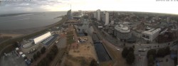 Archiv Foto Webcam Bremerhaven: Alter und Neuer Hafen 06:00