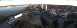 Archiv Foto Webcam Bremerhaven: Alter und Neuer Hafen 05:00