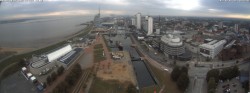 Archiv Foto Webcam Bremerhaven: Alter und Neuer Hafen 06:00