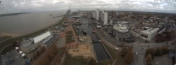 Archiv Foto Webcam Bremerhaven: Alter und Neuer Hafen 13:00