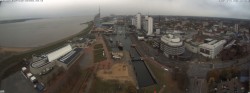 Archived image Webcam Bremerhaven: Old and New Harbour 09:00