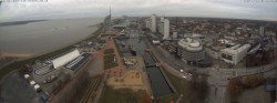 Archiv Foto Webcam Bremerhaven: Alter und Neuer Hafen 09:00