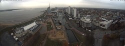 Archiv Foto Webcam Bremerhaven: Alter und Neuer Hafen 11:00