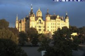 Archiv Foto Webcam Blick auf das Schloss Schwerin 19:00