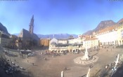 Archiv Foto Webcam Waltherplatz Bozen 09:00