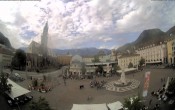 Archiv Foto Webcam Waltherplatz Bozen 11:00
