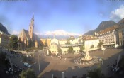 Archiv Foto Webcam Waltherplatz Bozen 07:00