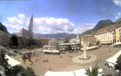 Archiv Foto Webcam Waltherplatz Bozen 11:00